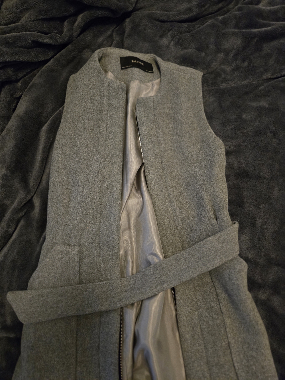 Zara Light Gray Sleeveless Wool-Blend Belted Vest